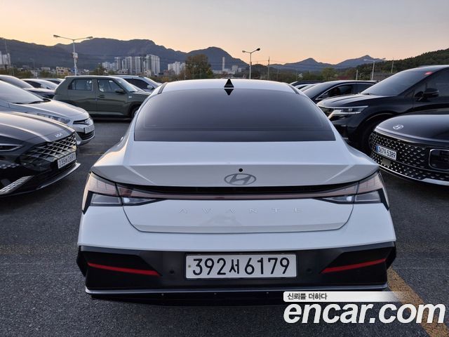 Hyundai AVANTE 2026 — photo 5