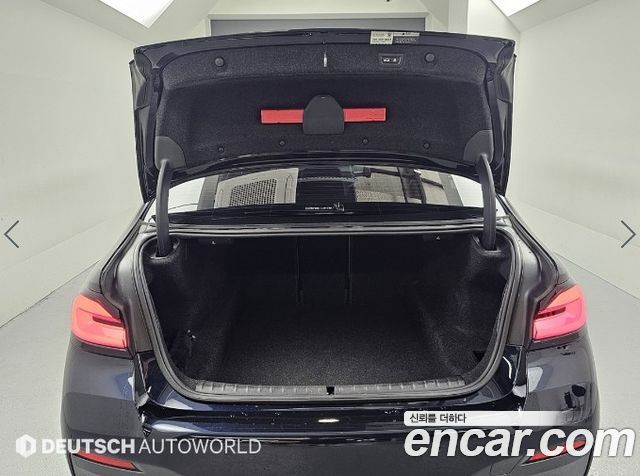 BMW 5-Series 2022 — photo 19