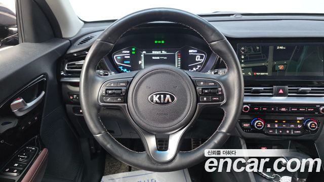 Kia Niro 2020 — photo 21
