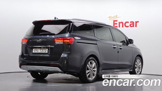 Kia Canival 2015 — photo 2