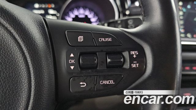 Kia Canival 2015 — photo 31