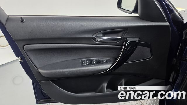 BMW 1-Series 2018 — photo 14