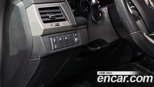 KG Mobility Rexton 2019 — photo 25