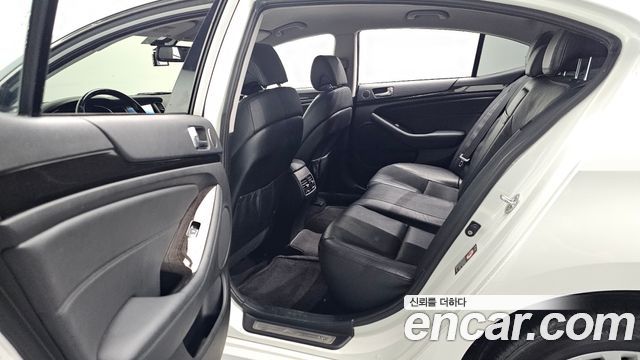 Kia K7 2013 — photo 17