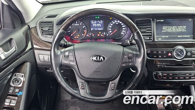 Kia K7 2013 — photo 21