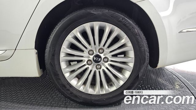 Kia K7 2013 — photo 7