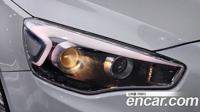 Kia K7 2013 — photo 8