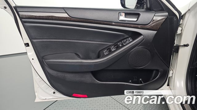 Kia K7 2013 — photo 14