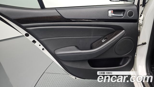 Kia K7 2013 — photo 15