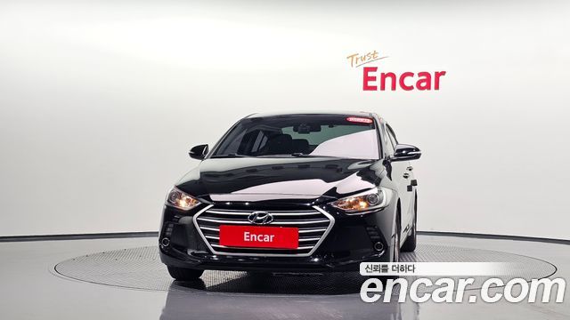 Hyundai AVANTE 2018 — photo 3