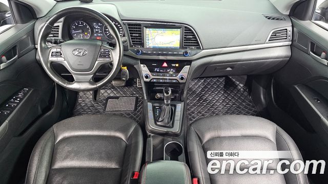 Hyundai AVANTE 2018 — photo 10