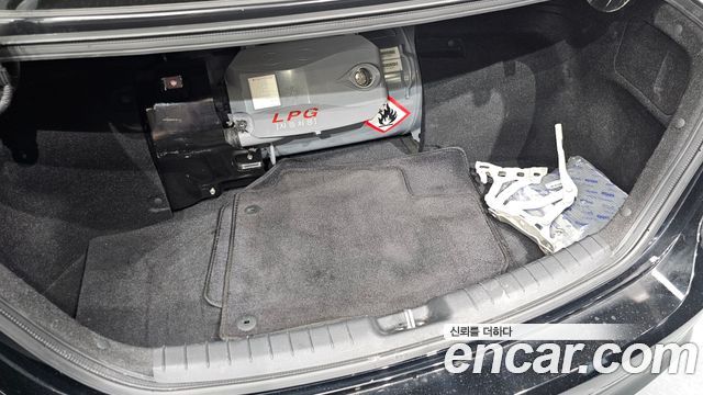 Hyundai AVANTE 2018 — photo 29
