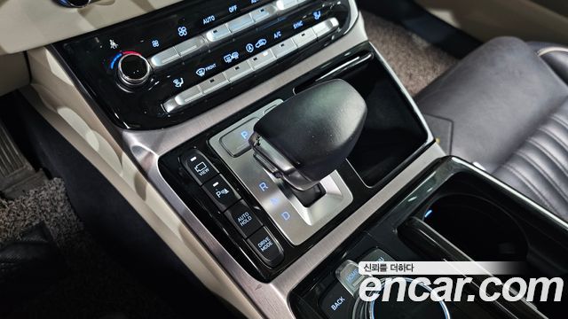 Genesis EQ900 2016 — photo 12