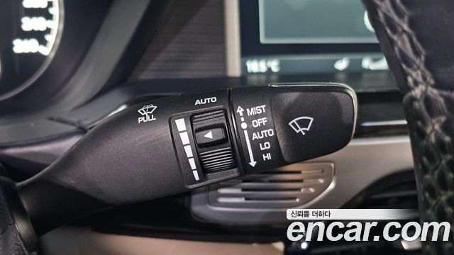 Genesis EQ900 2016 — photo 27