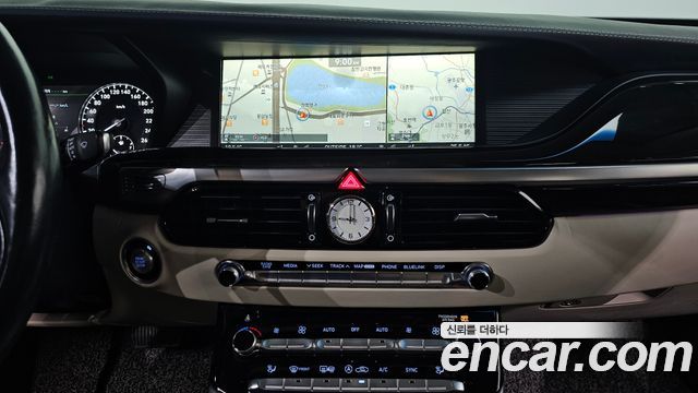 Genesis EQ900 2016 — photo 28