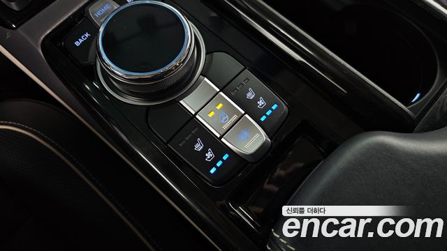 Genesis EQ900 2016 — photo 31