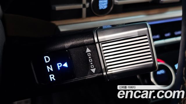 Hyundai Santafe 2025 — photo 12