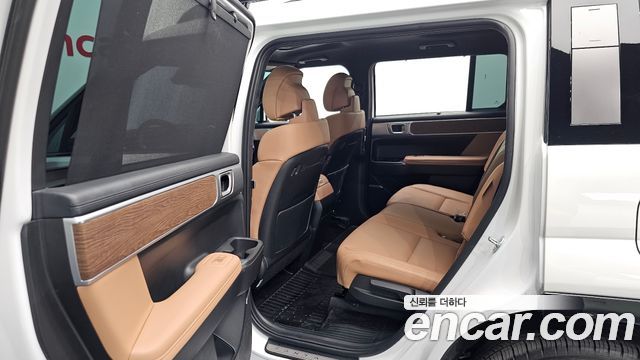 Hyundai Santafe 2025 — photo 17