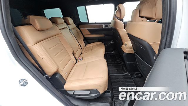 Hyundai Santafe 2025 — photo 18