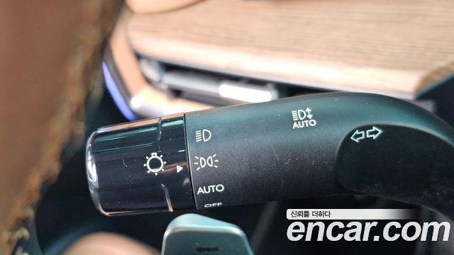 Hyundai Santafe 2025 — photo 24