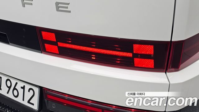 Hyundai Santafe 2025 — photo 9