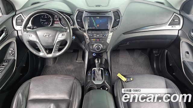 Hyundai Santafe 2016 — photo 10
