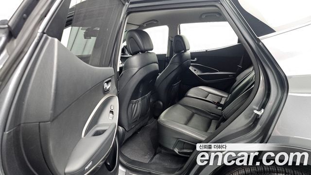 Hyundai Santafe 2016 — photo 17