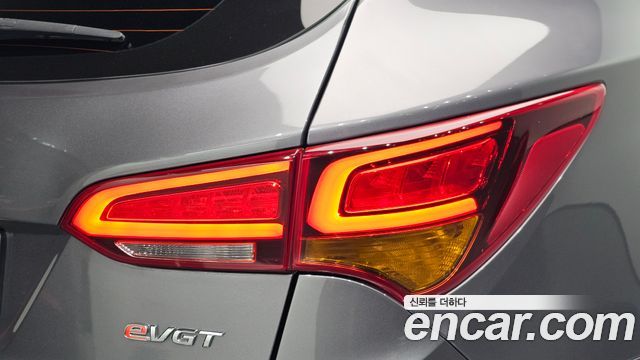 Hyundai Santafe 2016 — photo 9