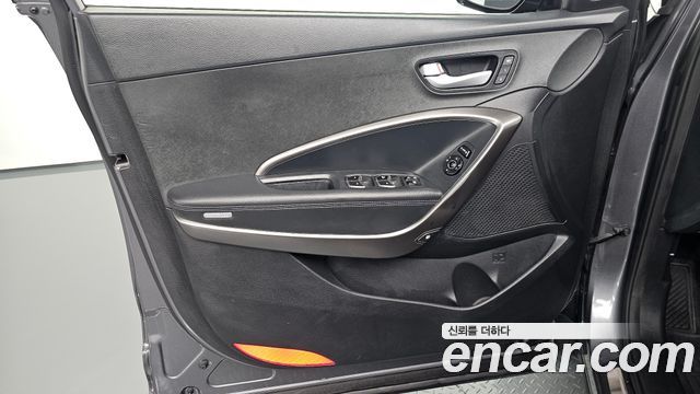 Hyundai Santafe 2016 — photo 14