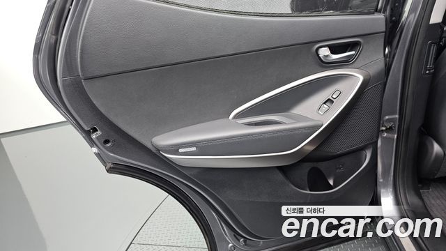 Hyundai Santafe 2016 — photo 15