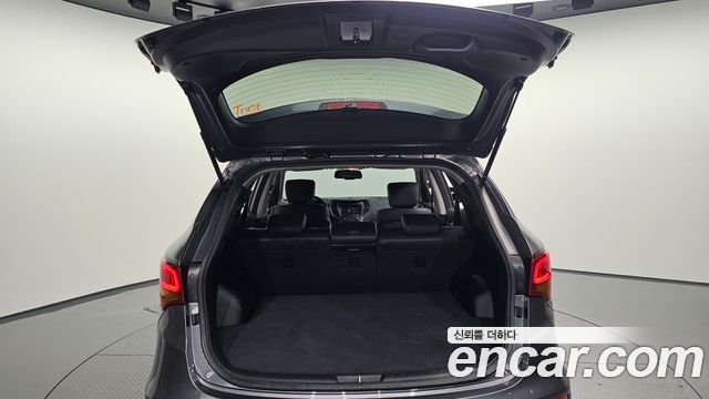 Hyundai Santafe 2016 — photo 32