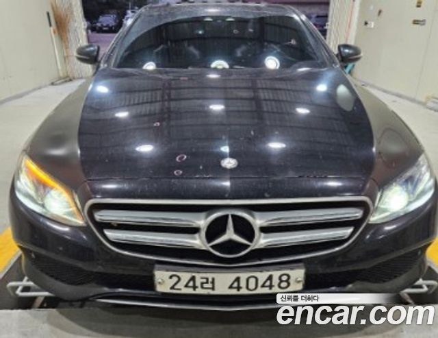 Mercedes-Benz E-Class 2017 — photo 1