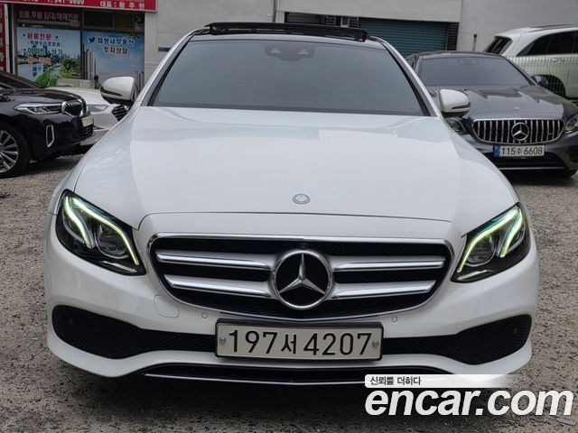 Mercedes-Benz E-Class 2017 — photo 5