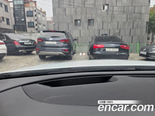 Mercedes-Benz E-Class 2017 — photo 16