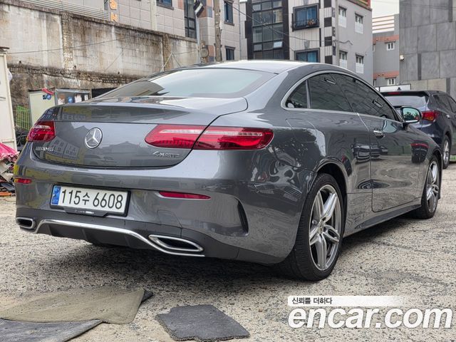 Mercedes-Benz E-Class 2017 — photo 2