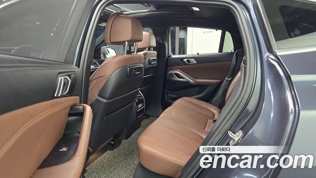 BMW X6 2022 — photo 18