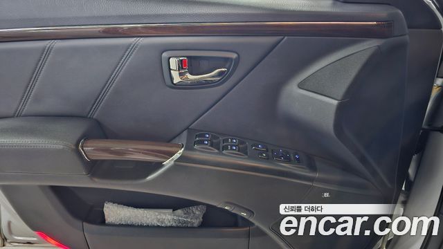 Hyundai Grandeur 2009 — photo 11