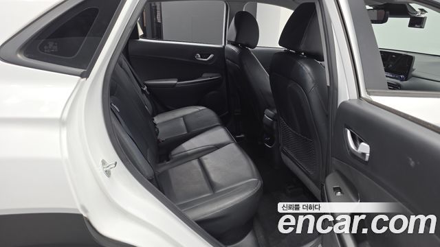 Hyundai Kona 2023 — photo 17