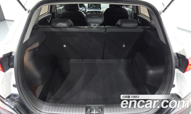 Hyundai Kona 2023 — photo 25