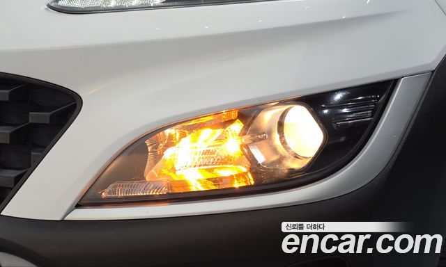 Hyundai Kona 2023 — photo 8