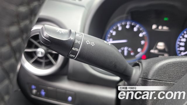 Hyundai Kona 2023 — photo 30