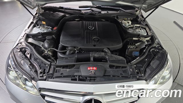 Mercedes-Benz E-Class 2015 — photo 6