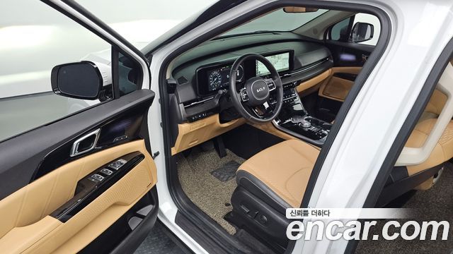 Kia Canival 2023 — photo 11