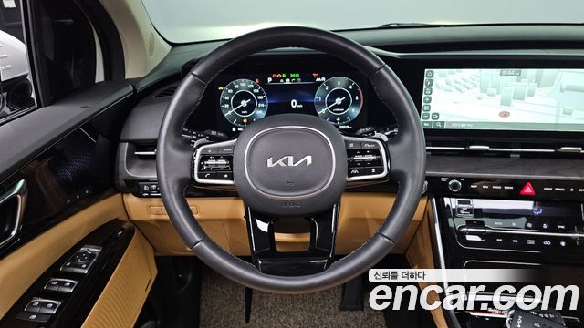 Kia Canival 2023 — photo 13