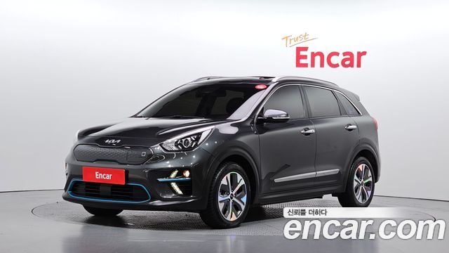 Kia Niro 2022 — photo 1
