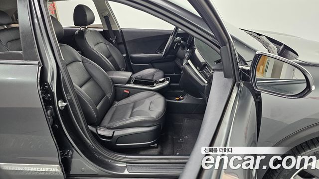 Kia Niro 2022 — photo 13
