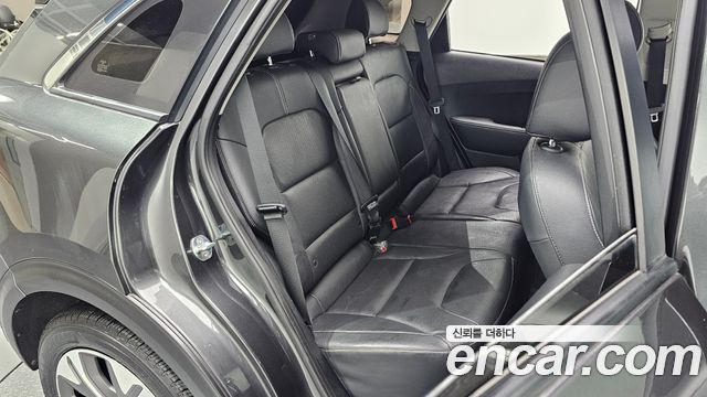 Kia Niro 2022 — photo 17