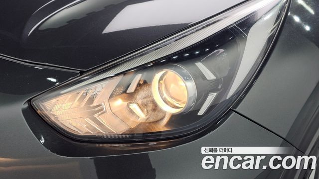 Kia Niro 2022 — photo 8
