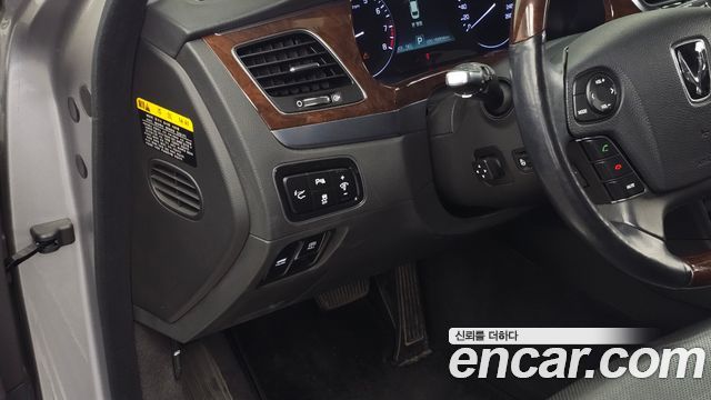 Hyundai Equus 2013 — photo 24