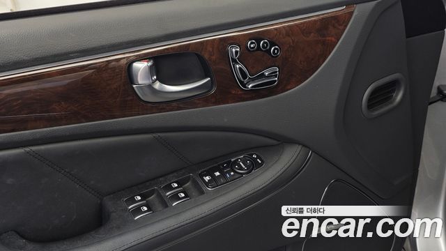 Hyundai Equus 2013 — photo 30